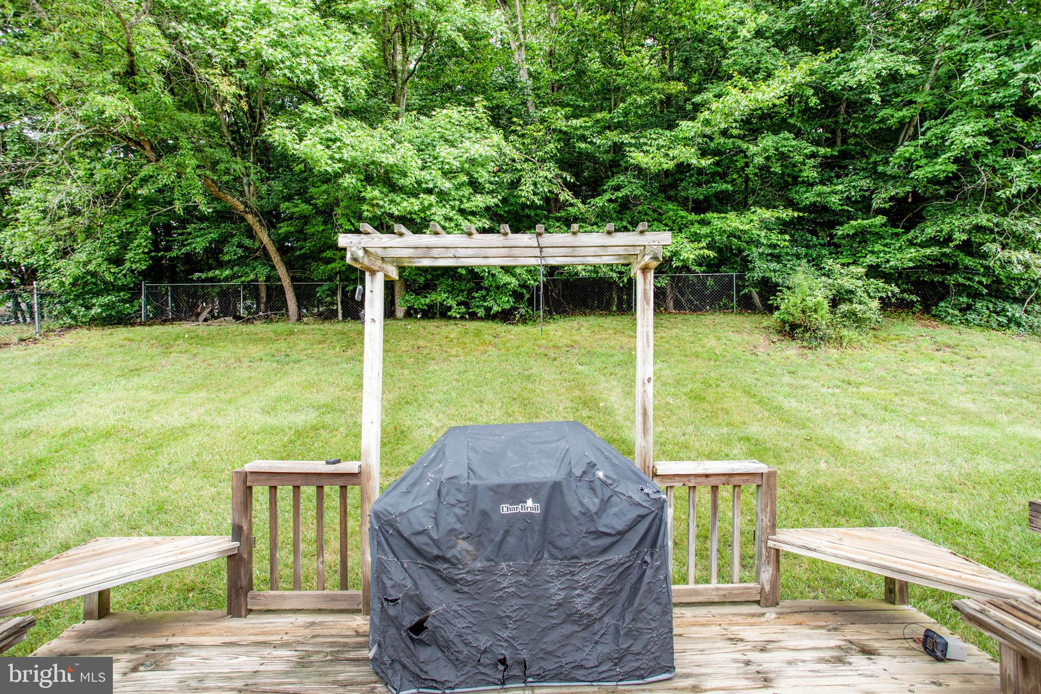 FOX RUN ESTATES - Residential