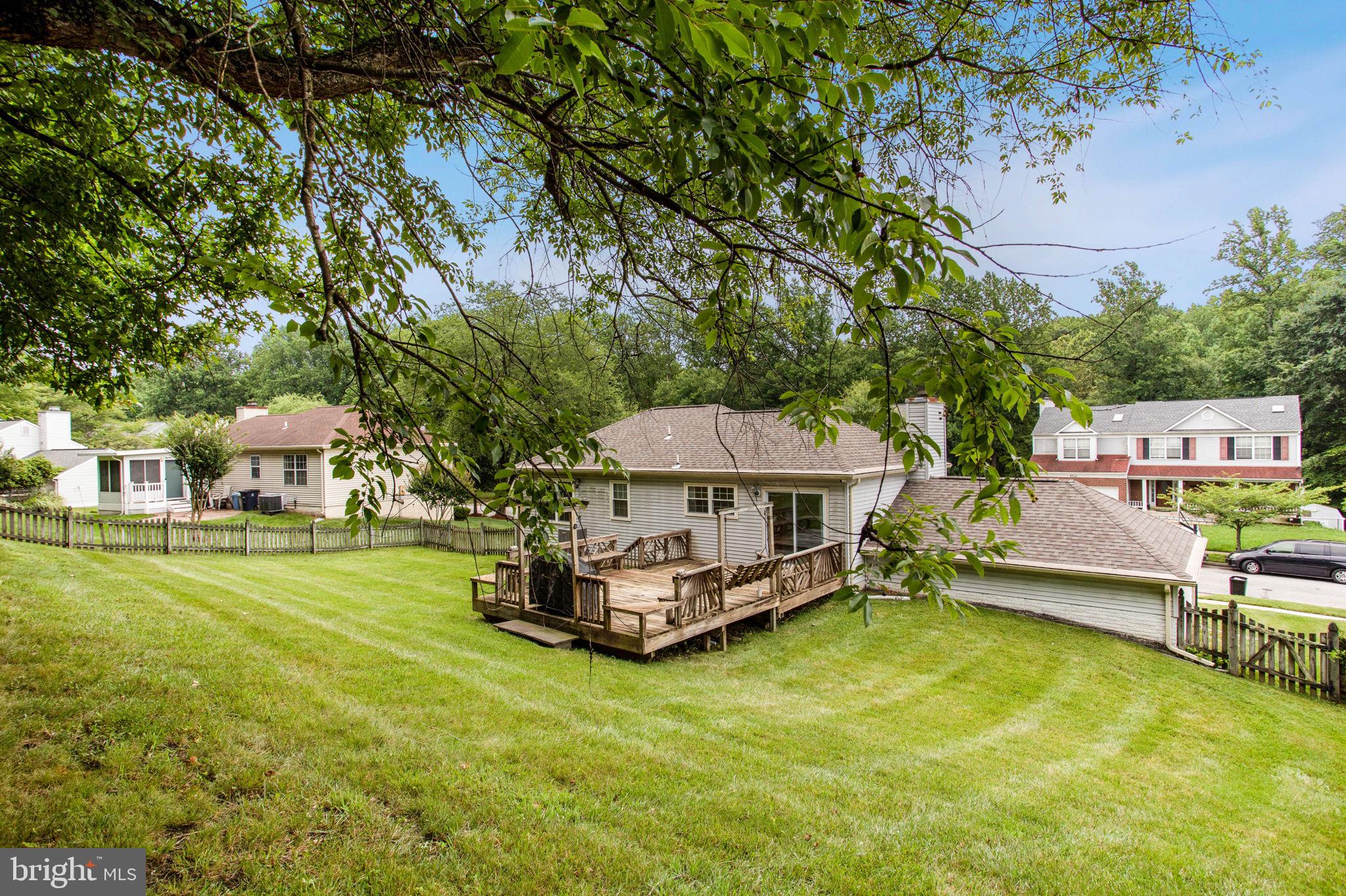 FOX RUN ESTATES - Residential