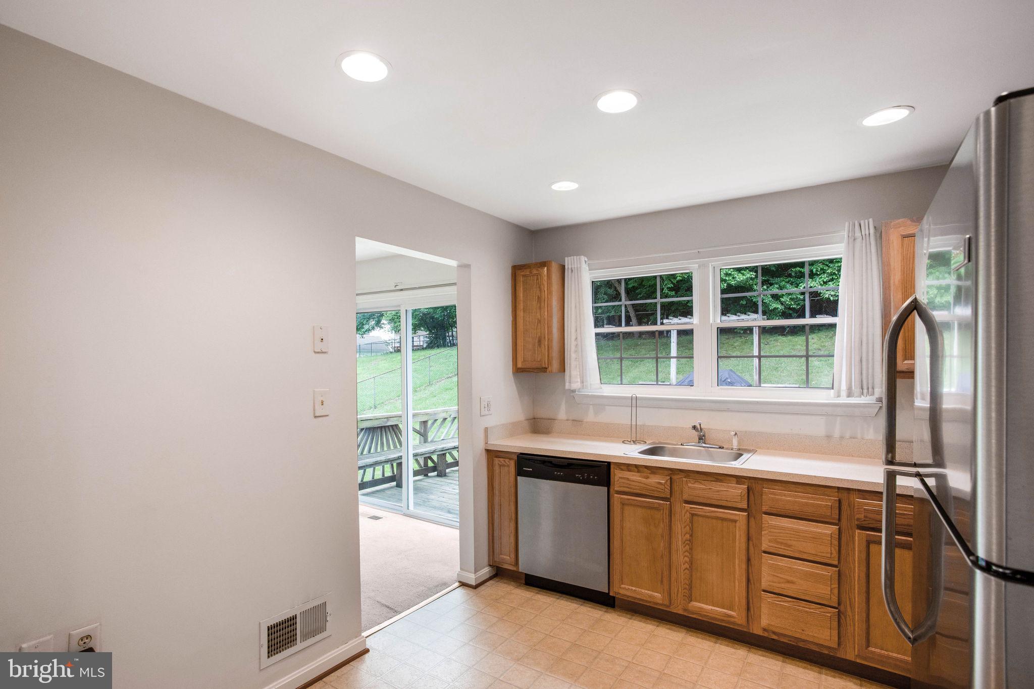 FOX RUN ESTATES - Residential