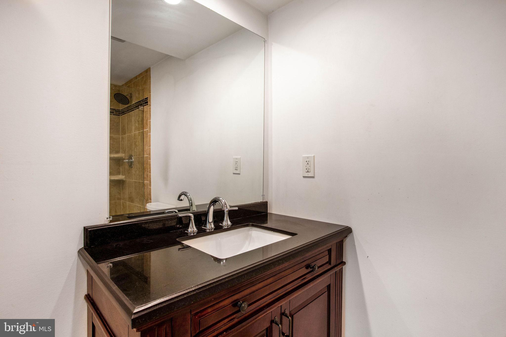 FOX RUN ESTATES - Residential