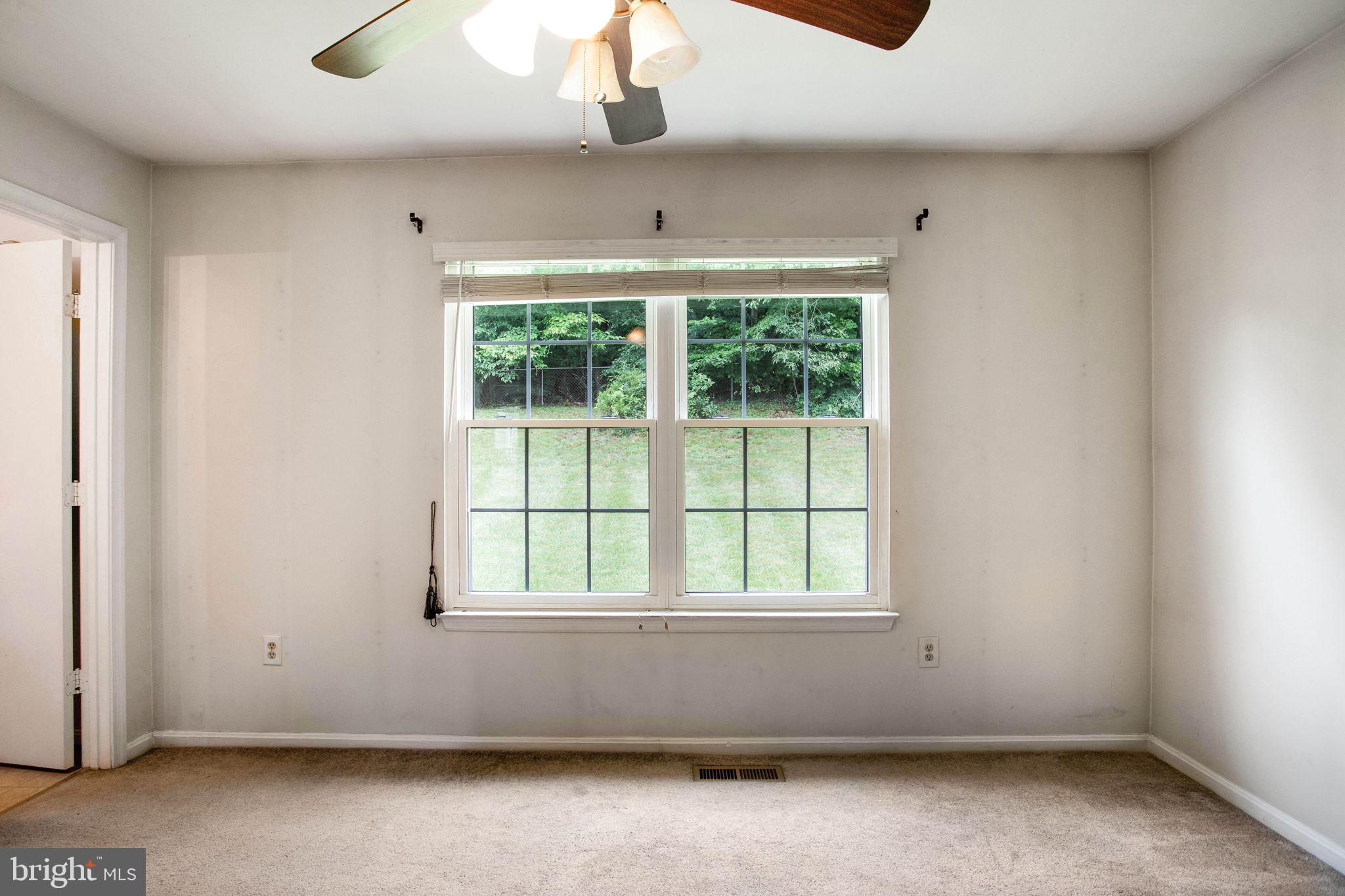 FOX RUN ESTATES - Residential