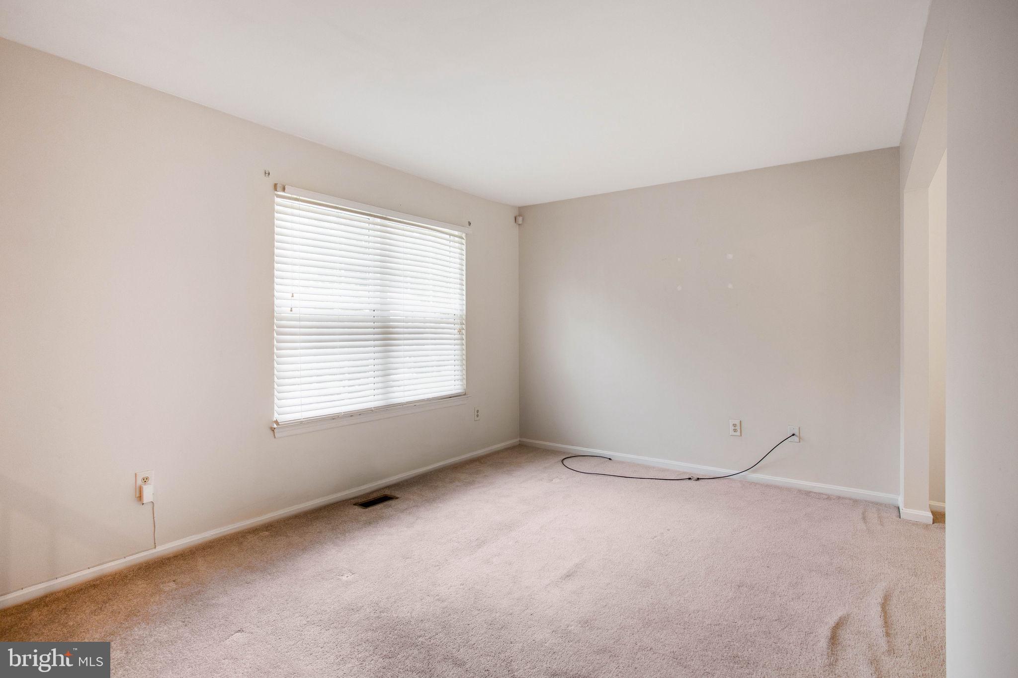 FOX RUN ESTATES - Residential