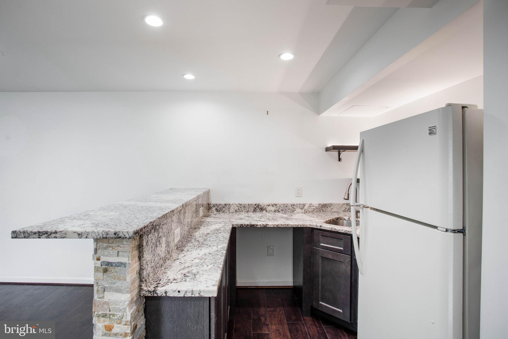 FOX RUN ESTATES - Residential