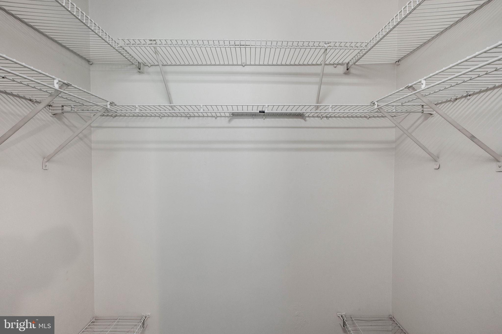 FOX RUN ESTATES - Residential