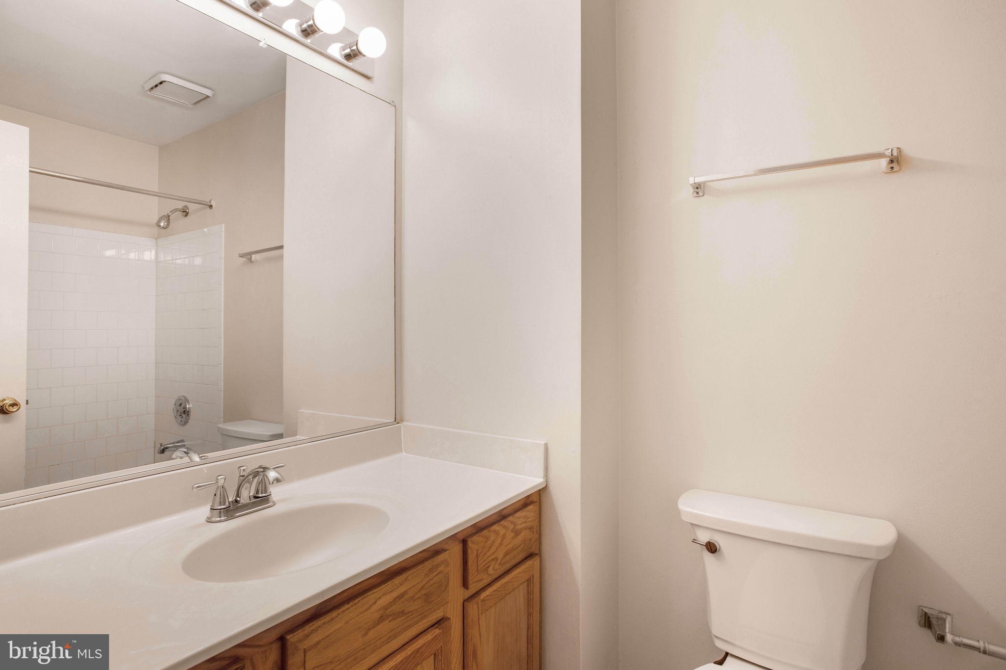 FOX RUN ESTATES - Residential