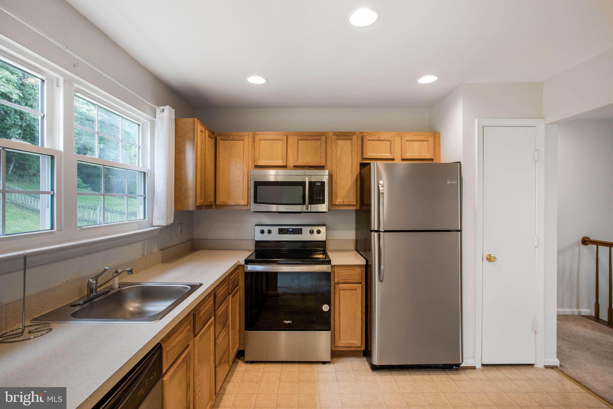 FOX RUN ESTATES - Residential