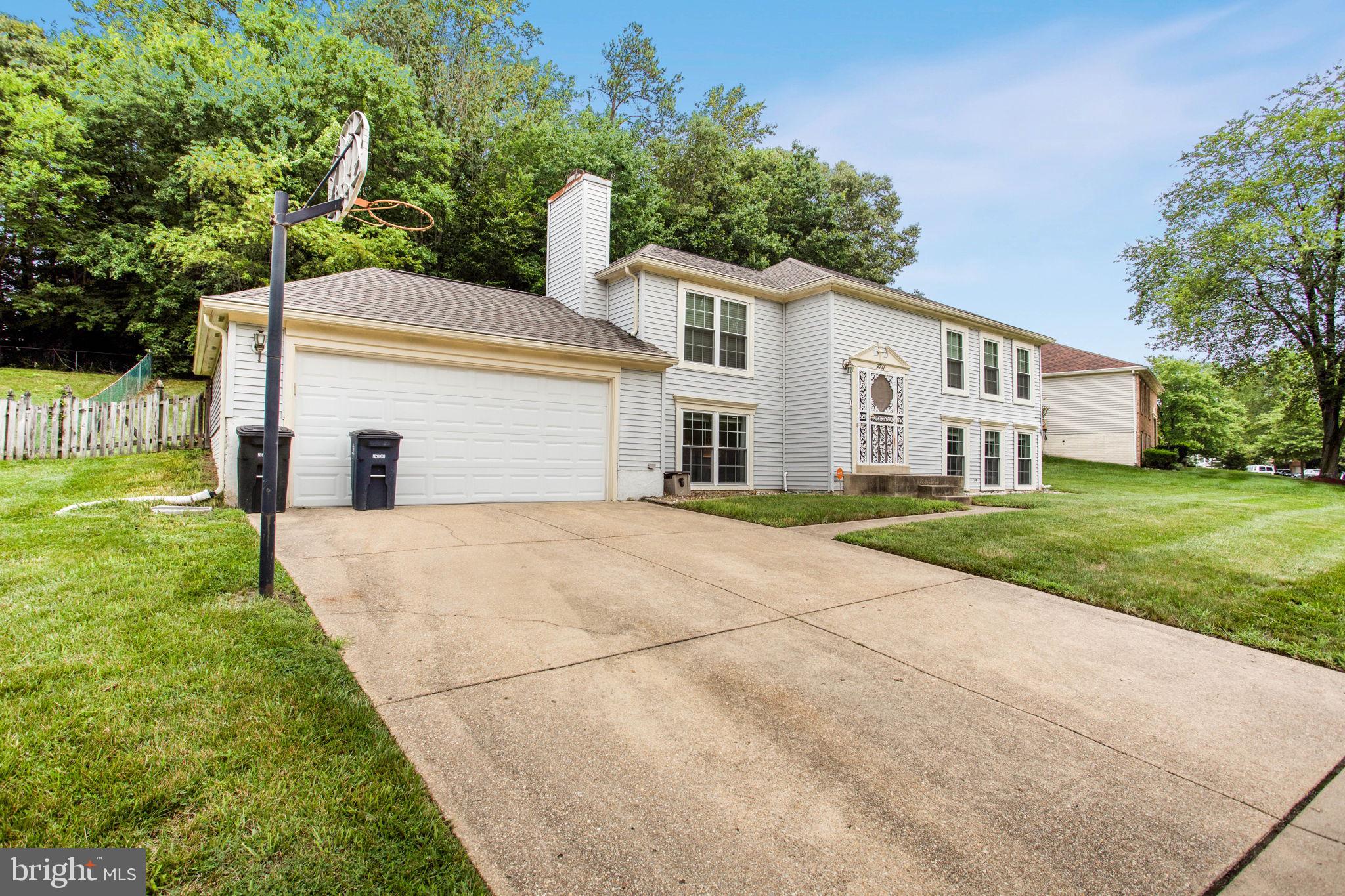 FOX RUN ESTATES - Residential