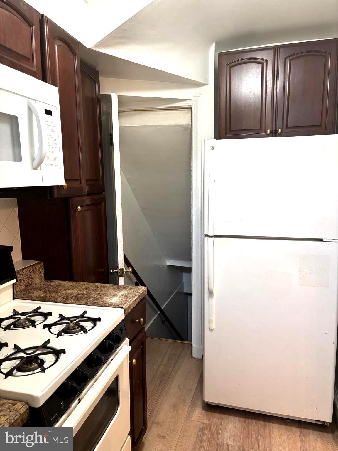 WAVERLY TAYLOR - Residential