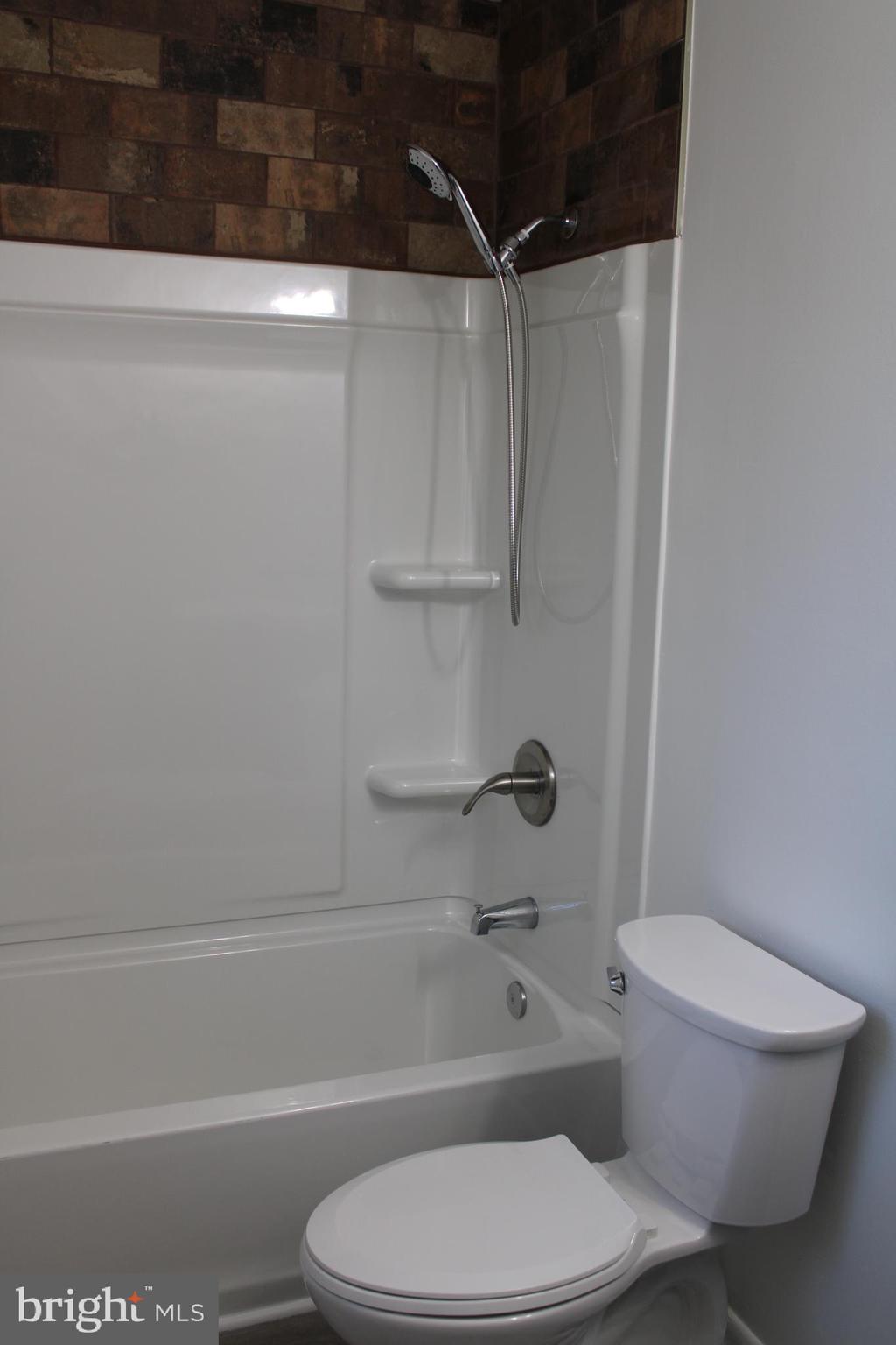 BLUE MOUNTAIN - Residential