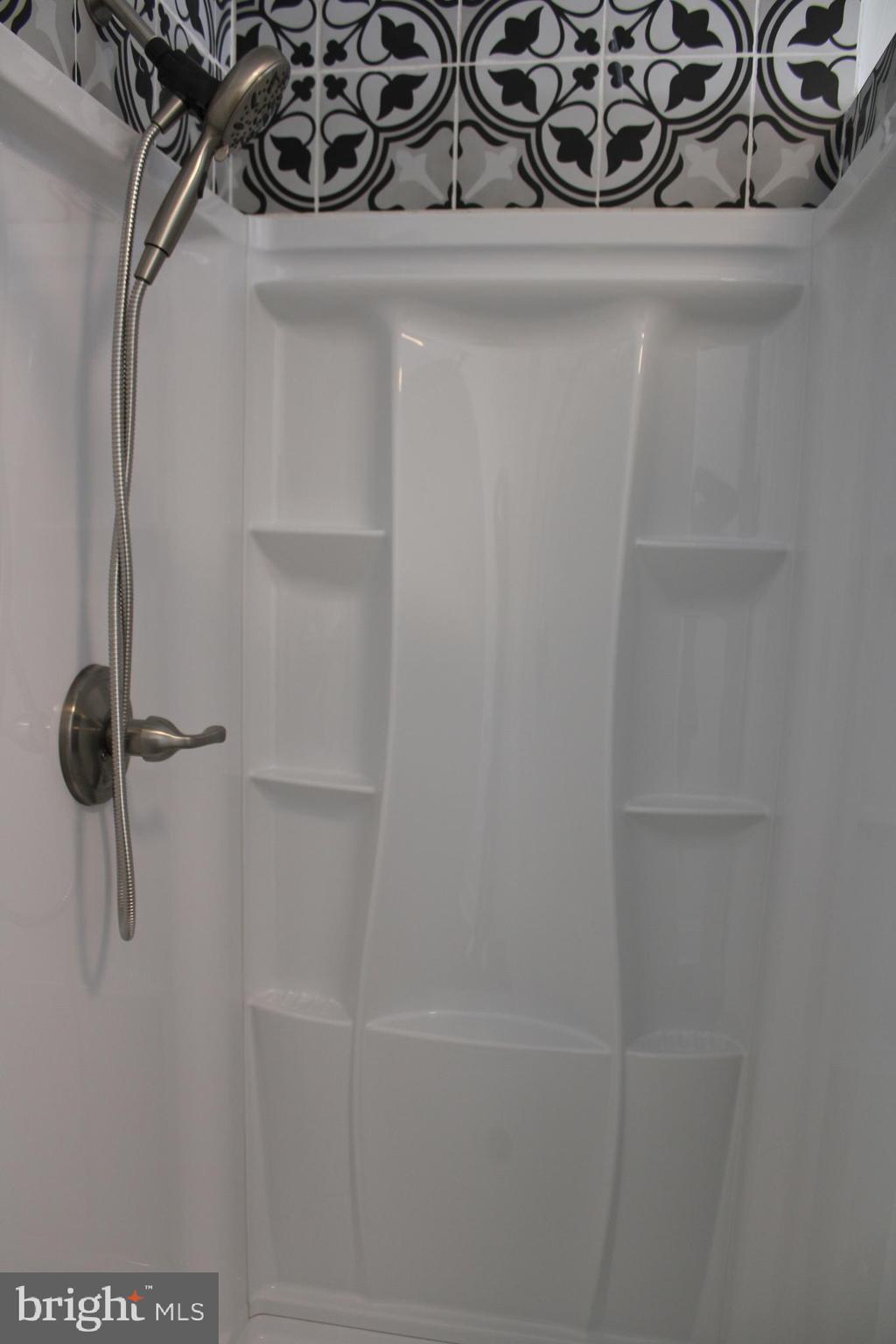 BLUE MOUNTAIN - Residential