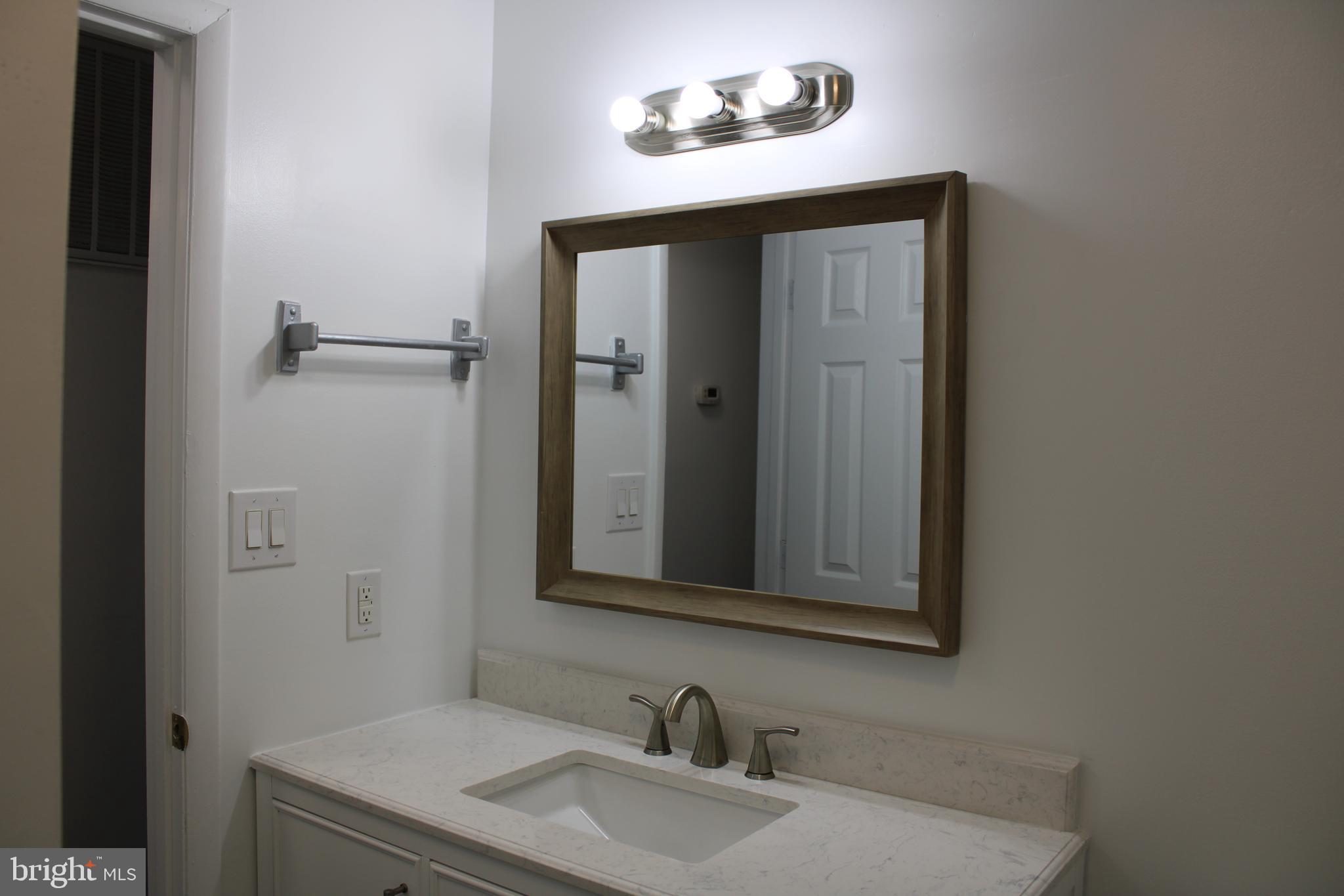 BLUE MOUNTAIN - Residential