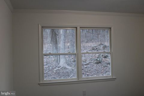Tiny photo for 28 Henry Way, LINDEN, VA 22642 (MLS # VAWR2013740)