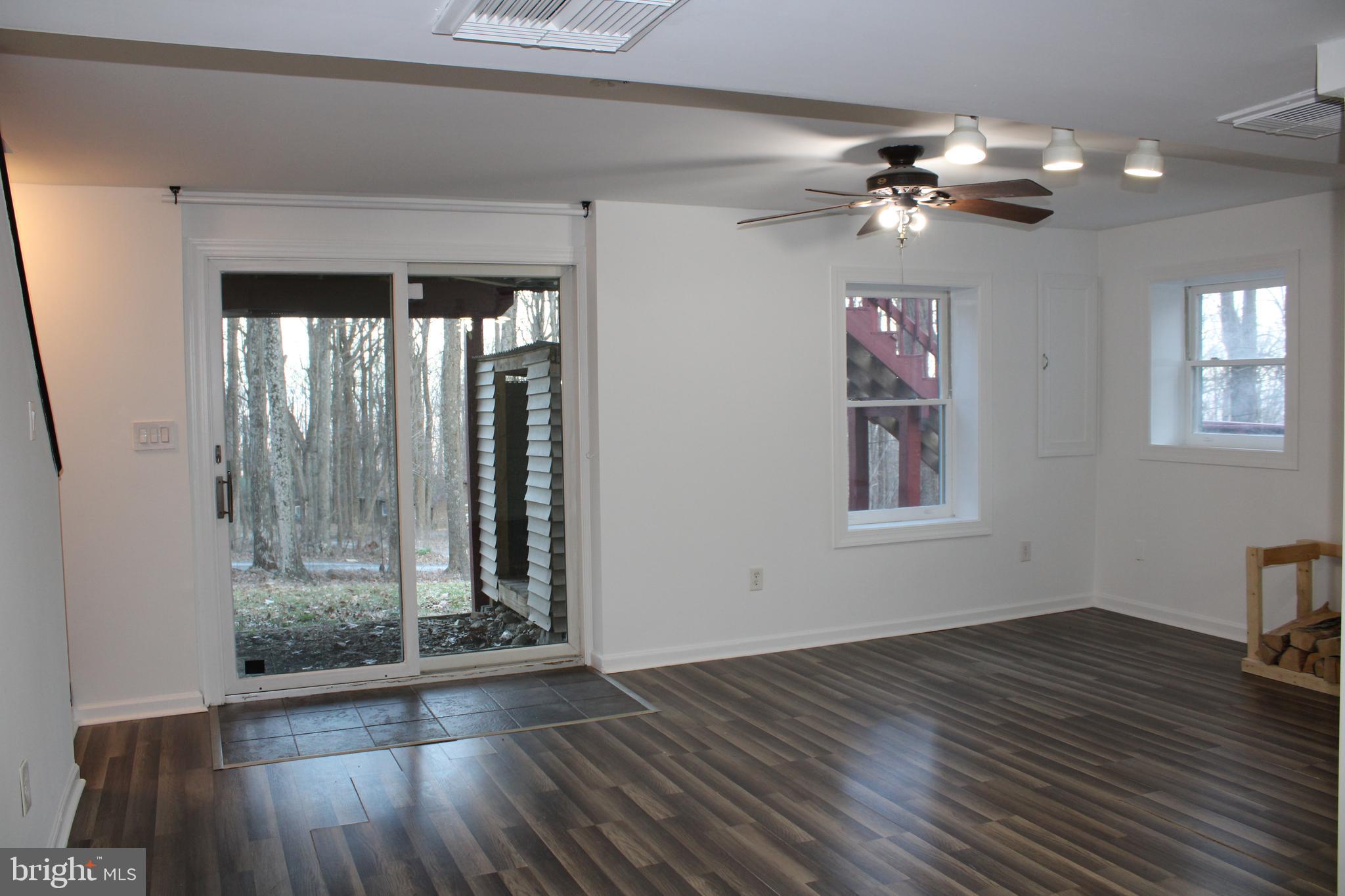 BLUE MOUNTAIN - Residential