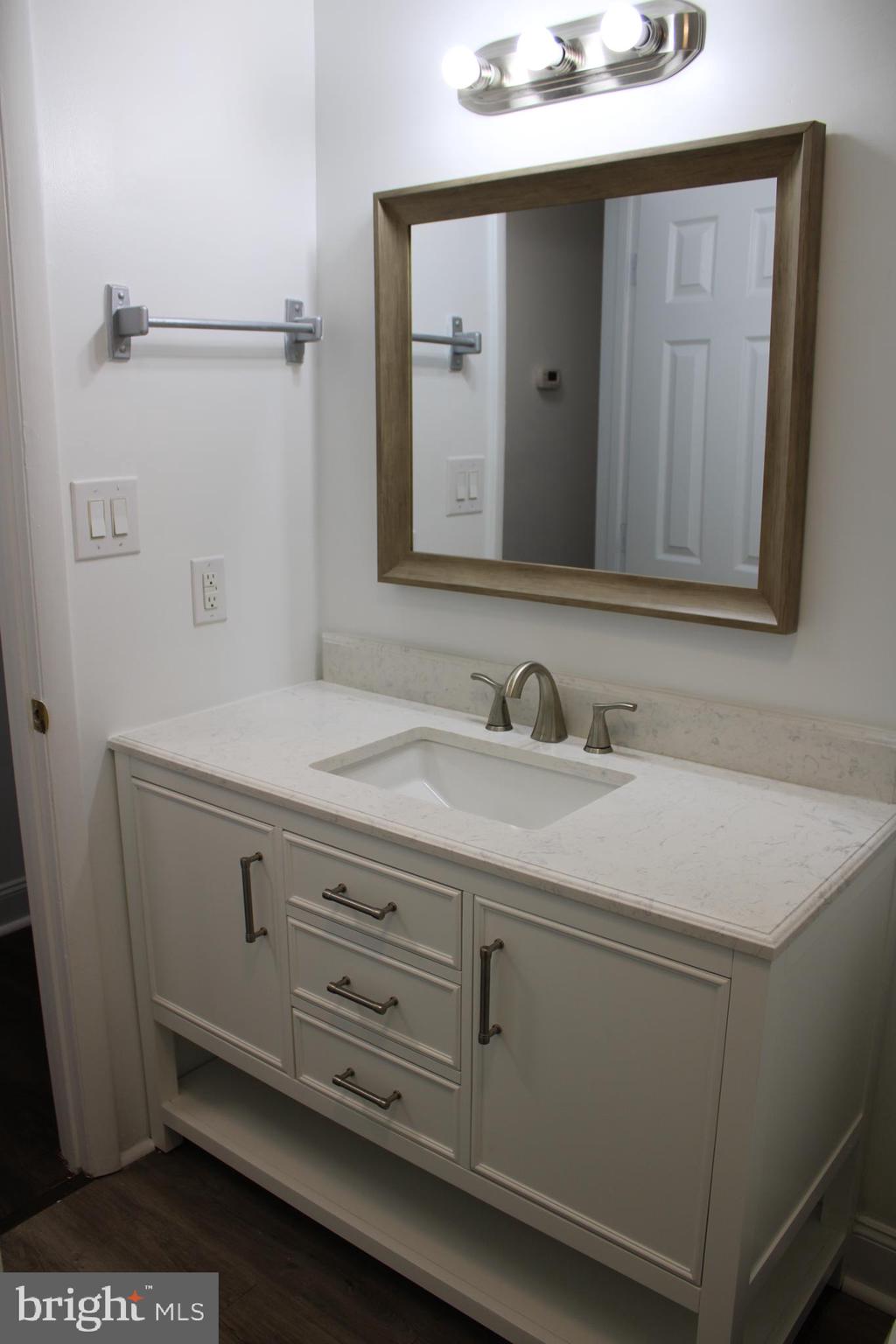 BLUE MOUNTAIN - Residential