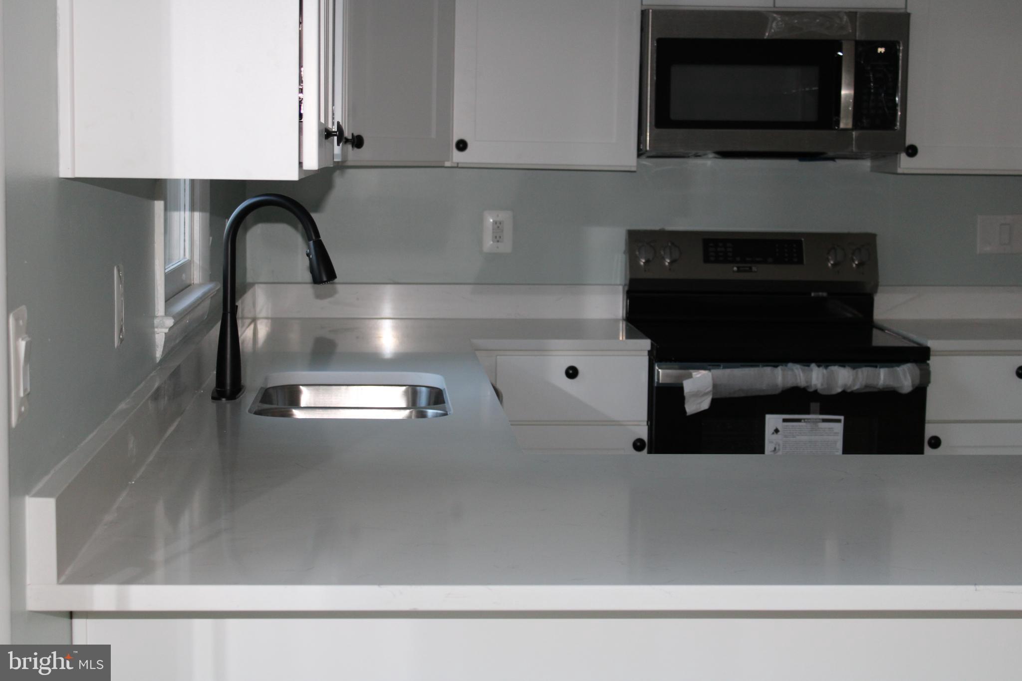 BLUE MOUNTAIN - Residential