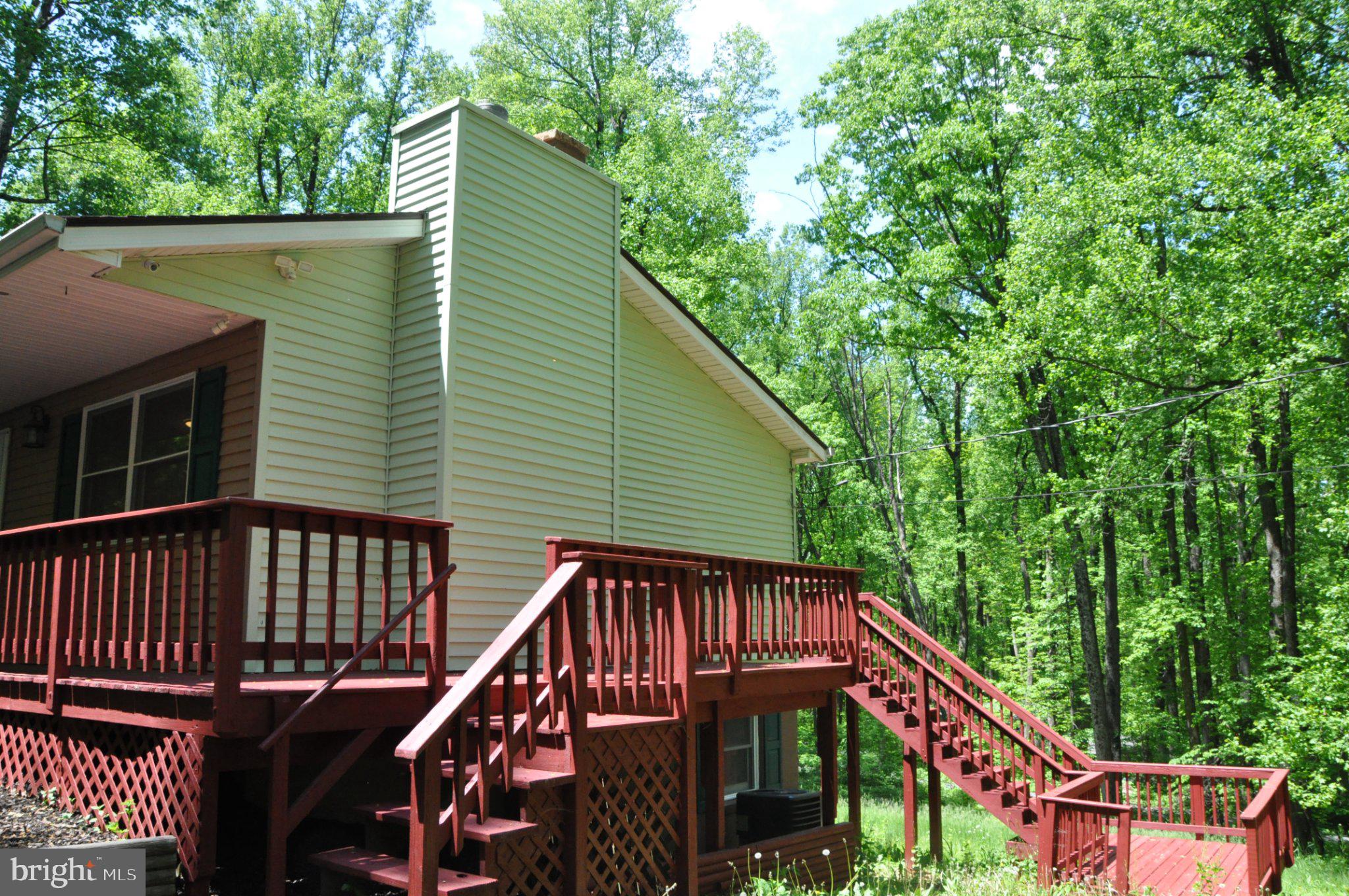 BLUE MOUNTAIN - Residential