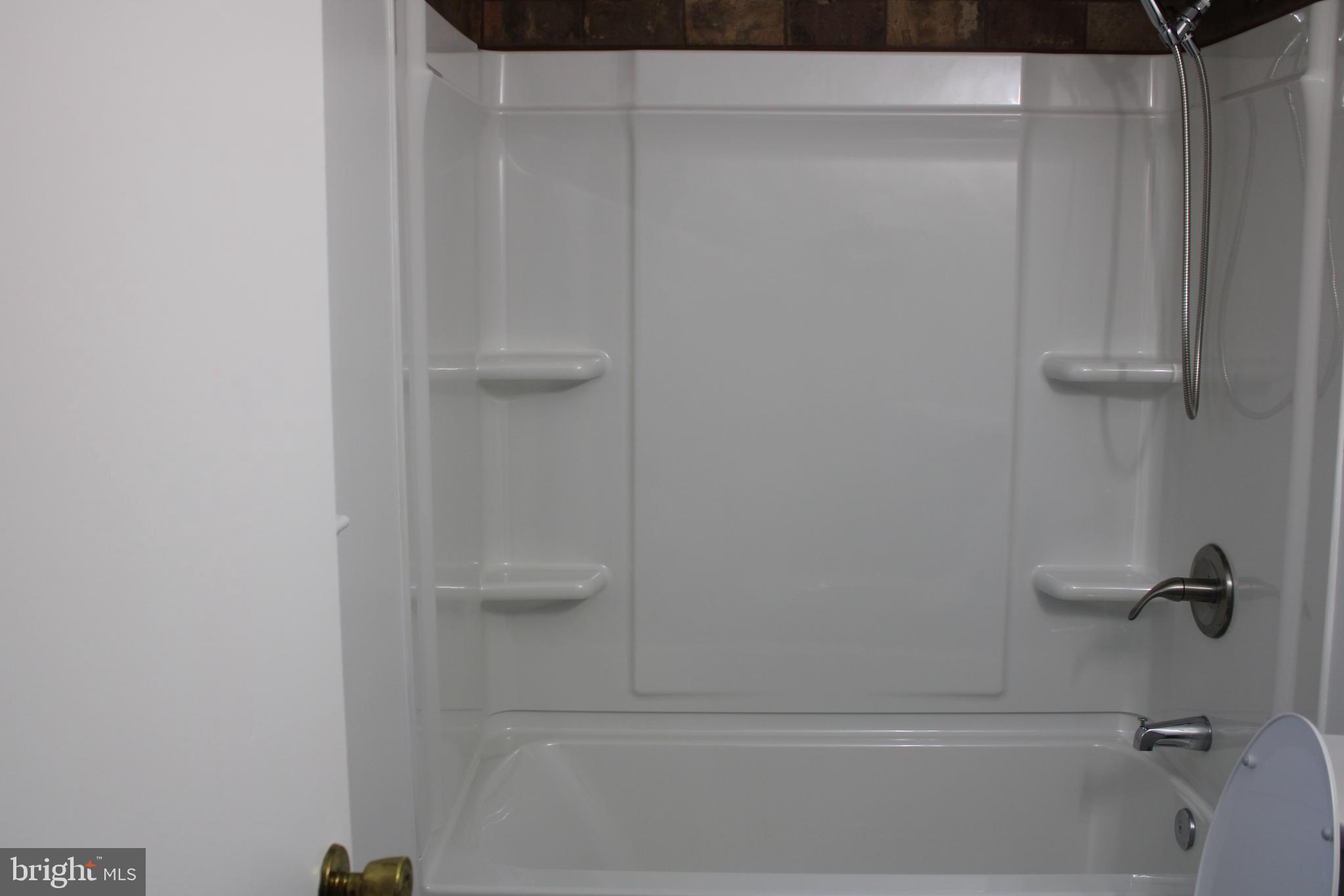 BLUE MOUNTAIN - Residential