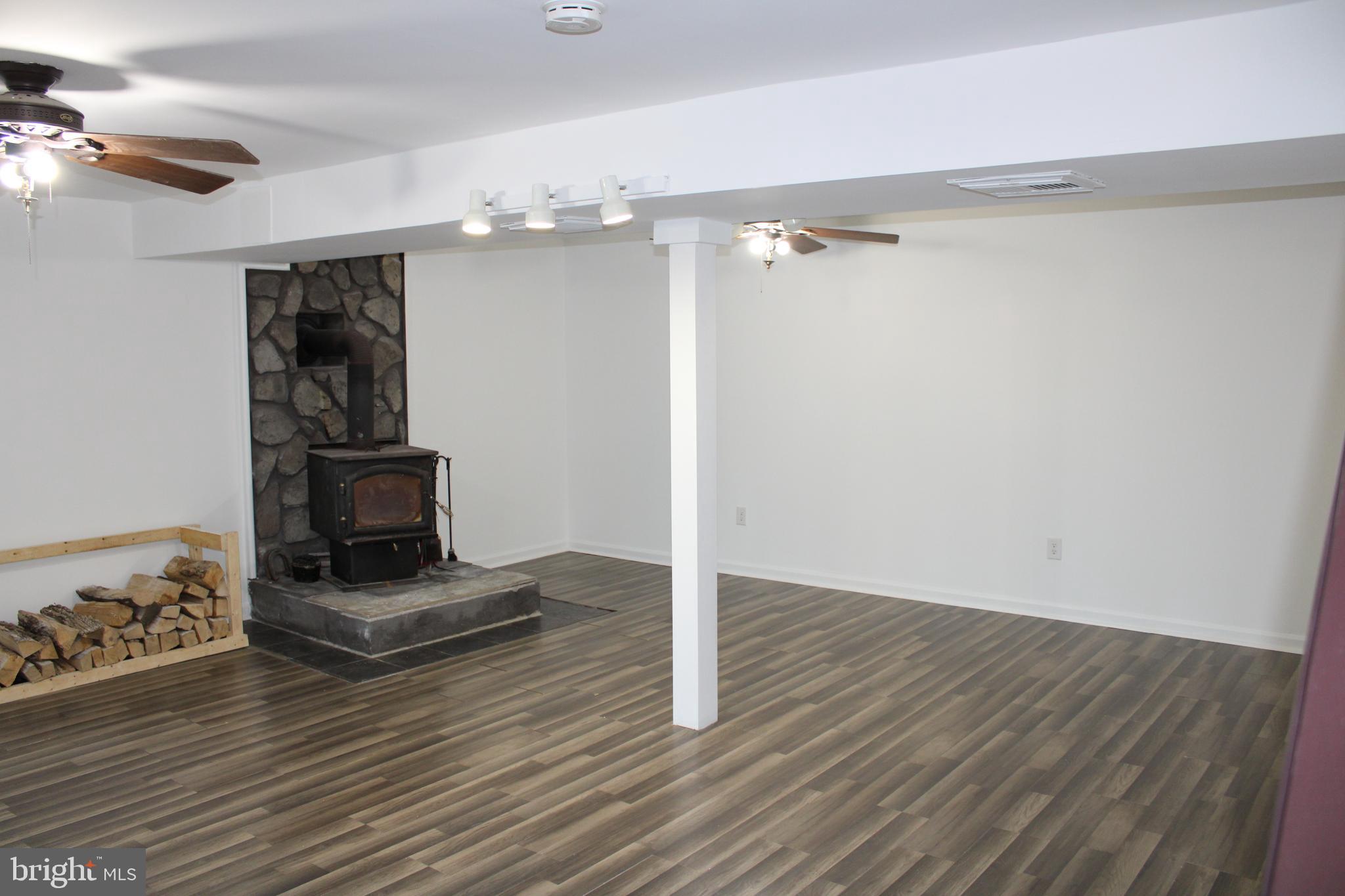 BLUE MOUNTAIN - Residential