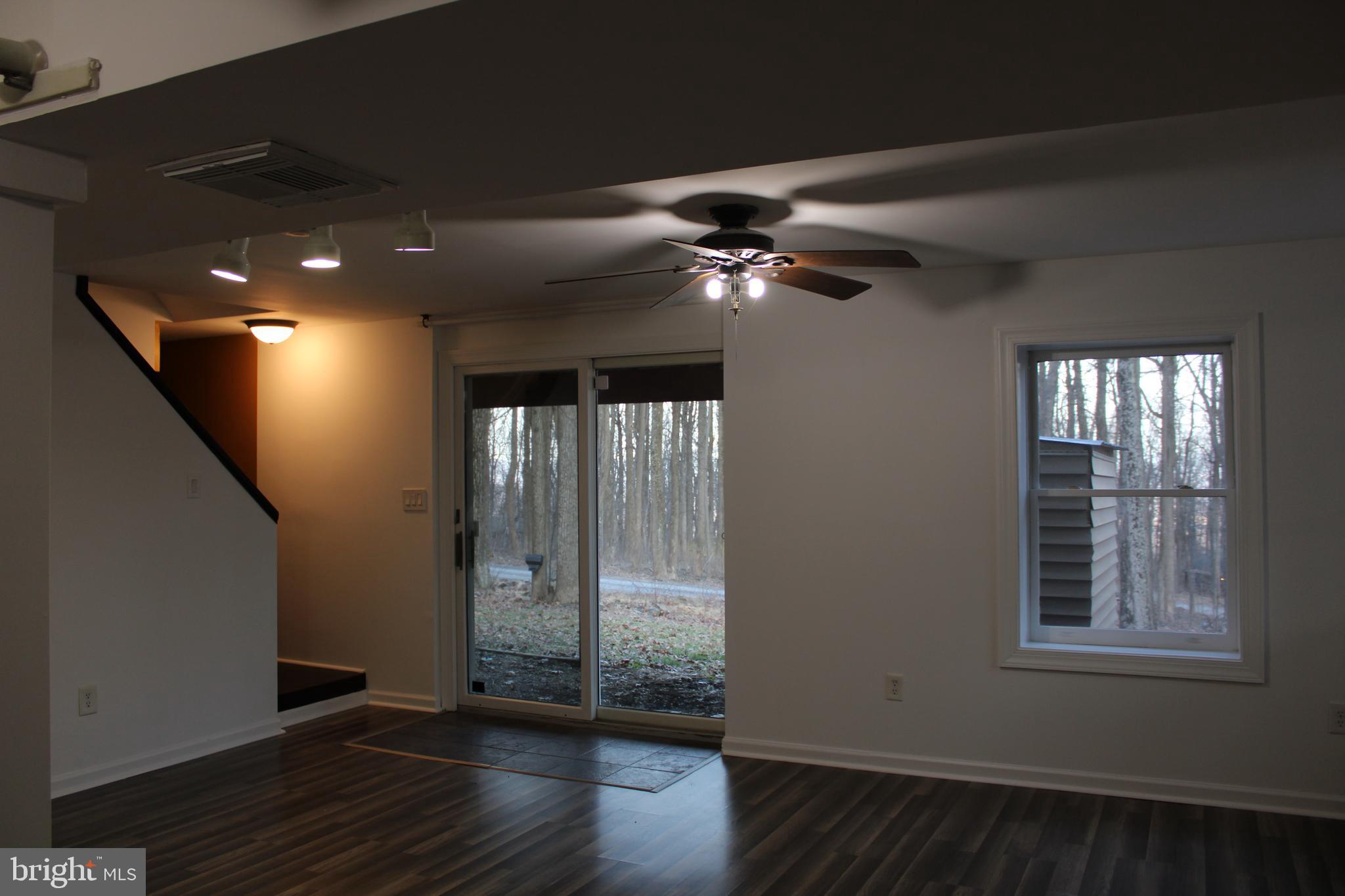 BLUE MOUNTAIN - Residential