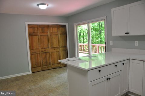 Tiny photo for 28 Henry Way, LINDEN, VA 22642 (MLS # VAWR2013740)