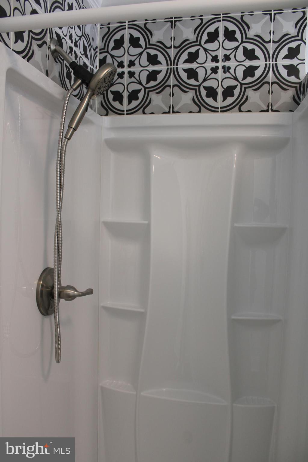 BLUE MOUNTAIN - Residential