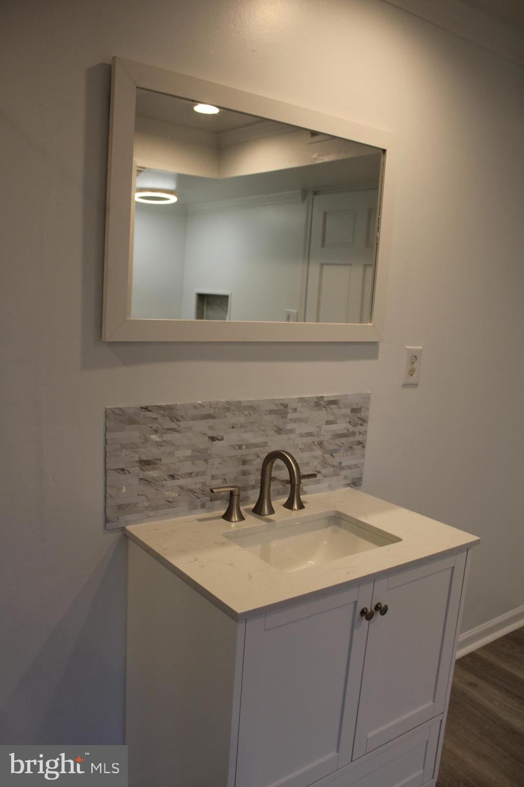 BLUE MOUNTAIN - Residential