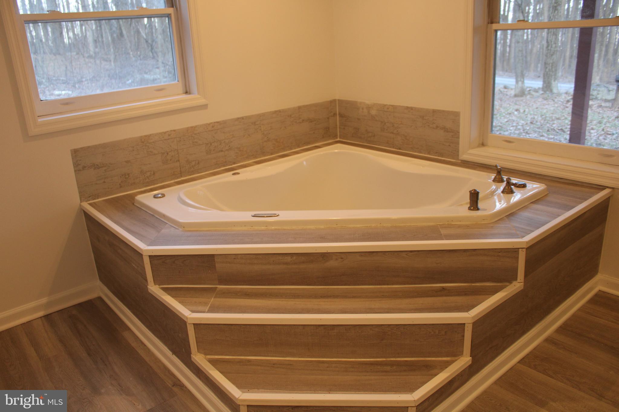 BLUE MOUNTAIN - Residential