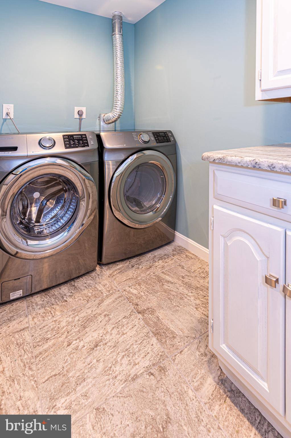 CROSSPOINTE - Residential