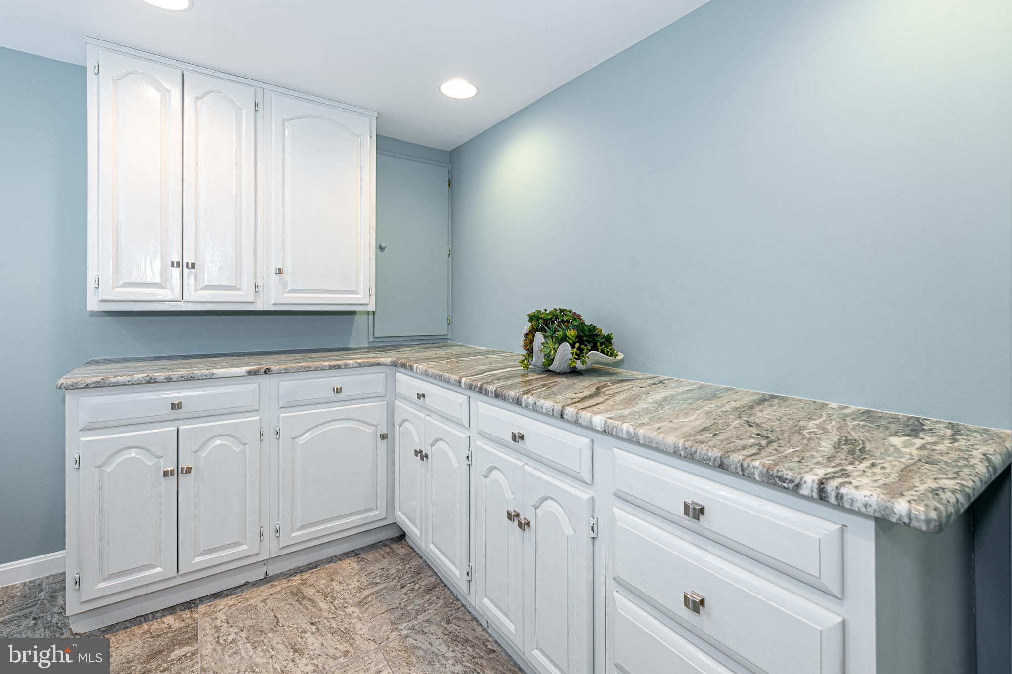 CROSSPOINTE - Residential