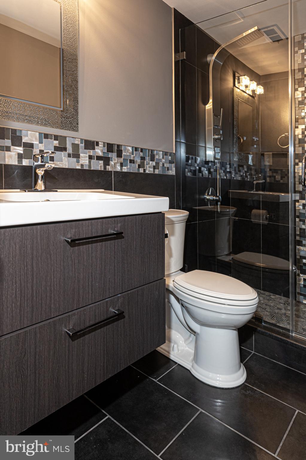 CROSSPOINTE - Residential