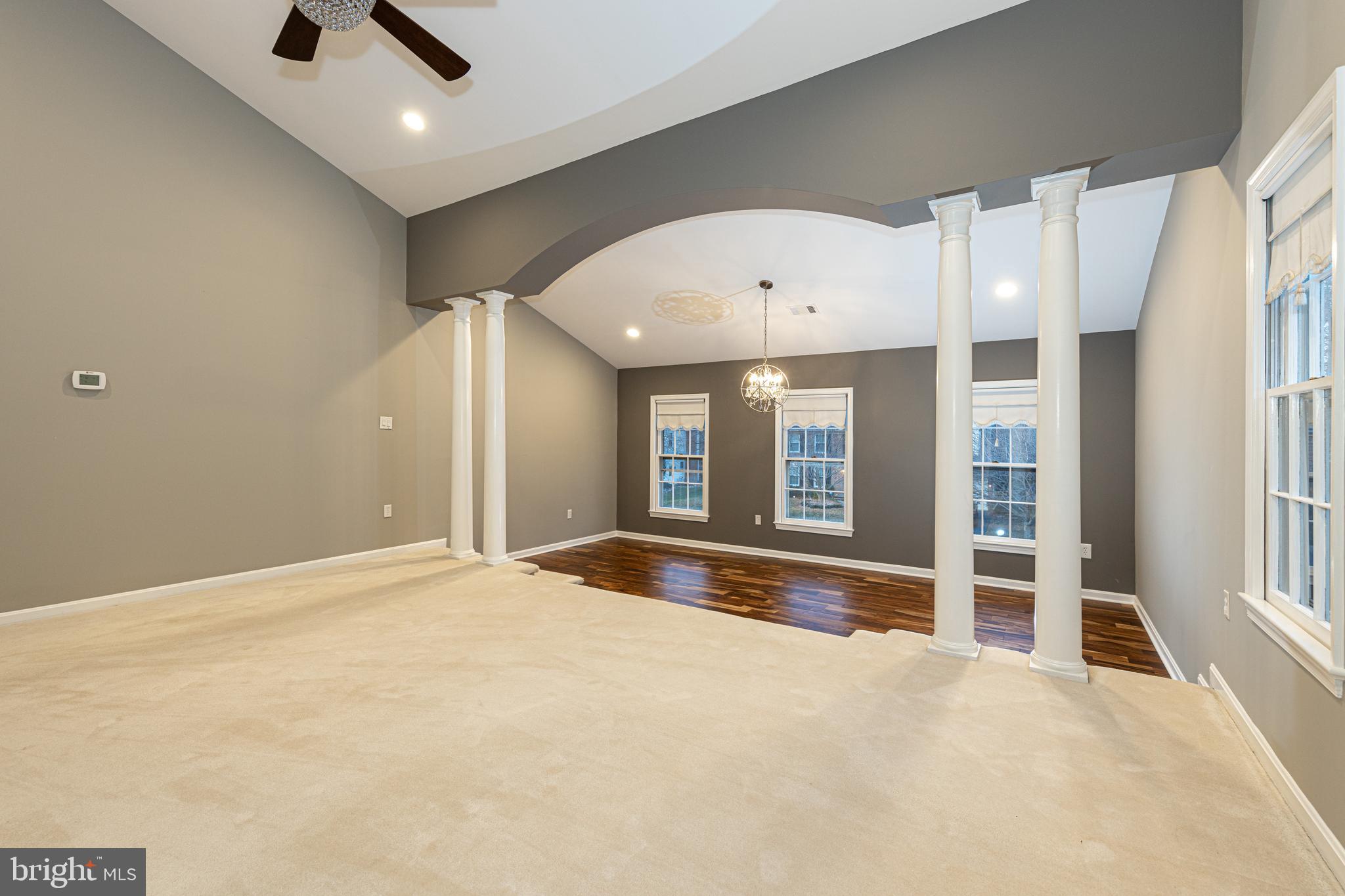 CROSSPOINTE - Residential