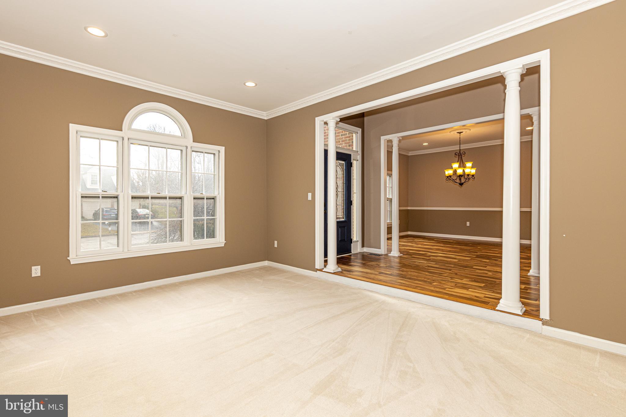 CROSSPOINTE - Residential