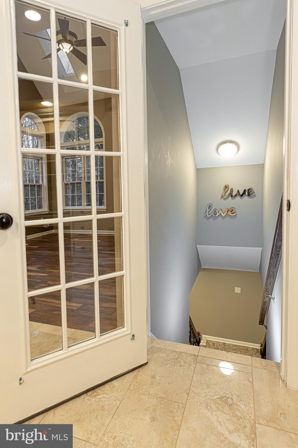 CROSSPOINTE - Residential