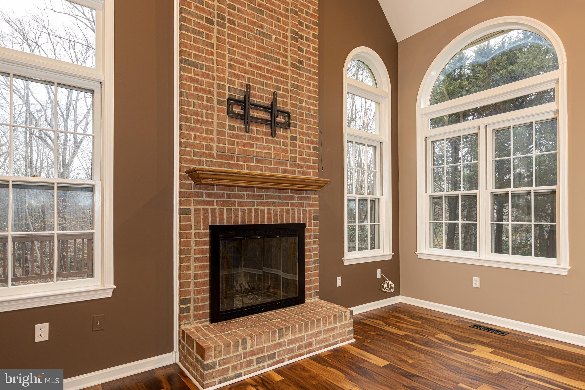 CROSSPOINTE - Residential