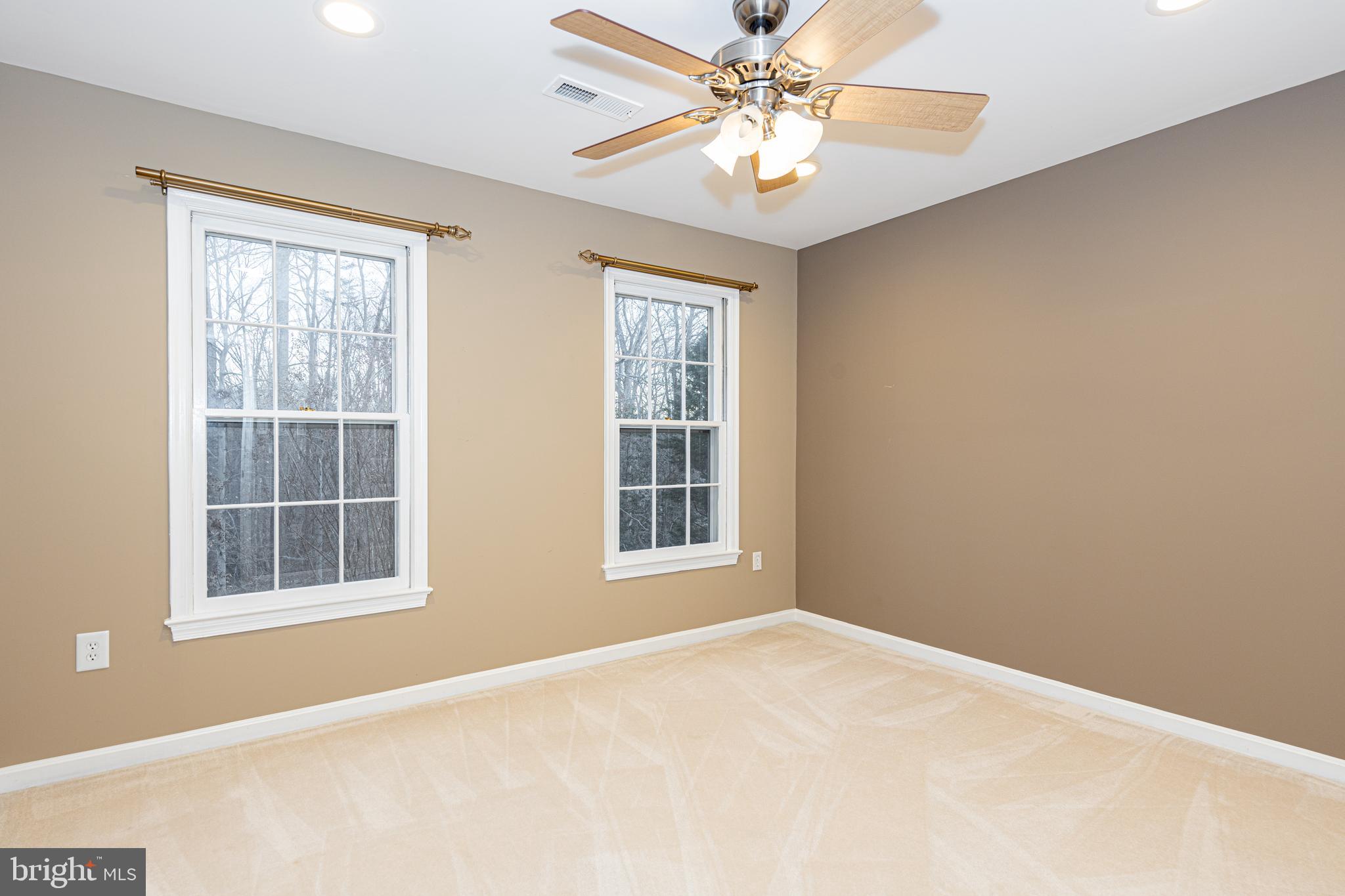 CROSSPOINTE - Residential