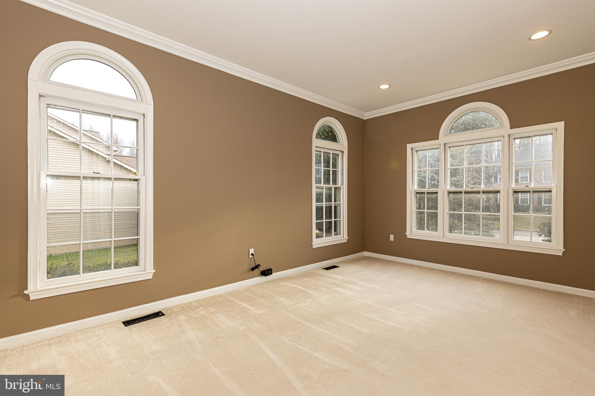 CROSSPOINTE - Residential