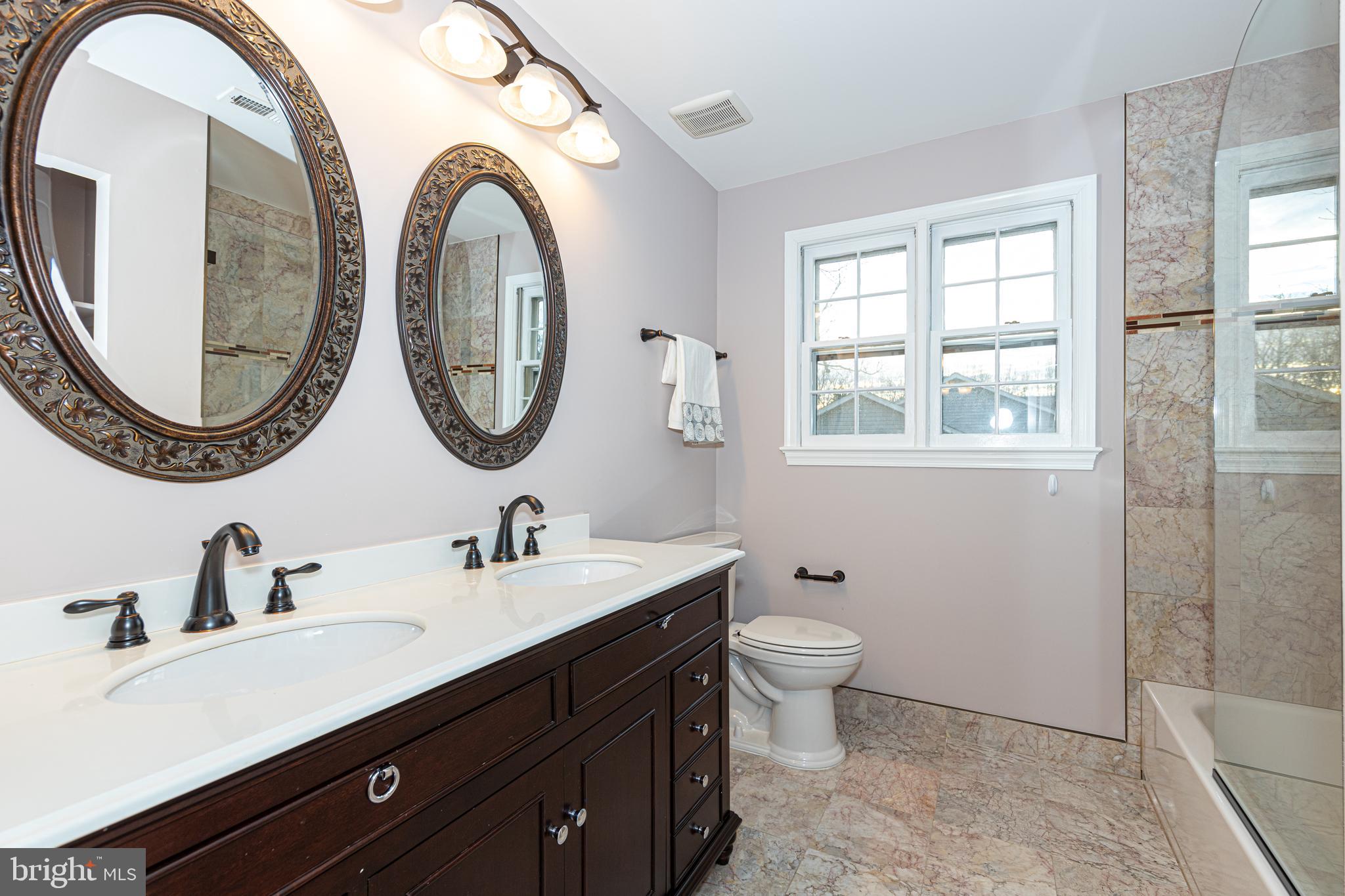 CROSSPOINTE - Residential