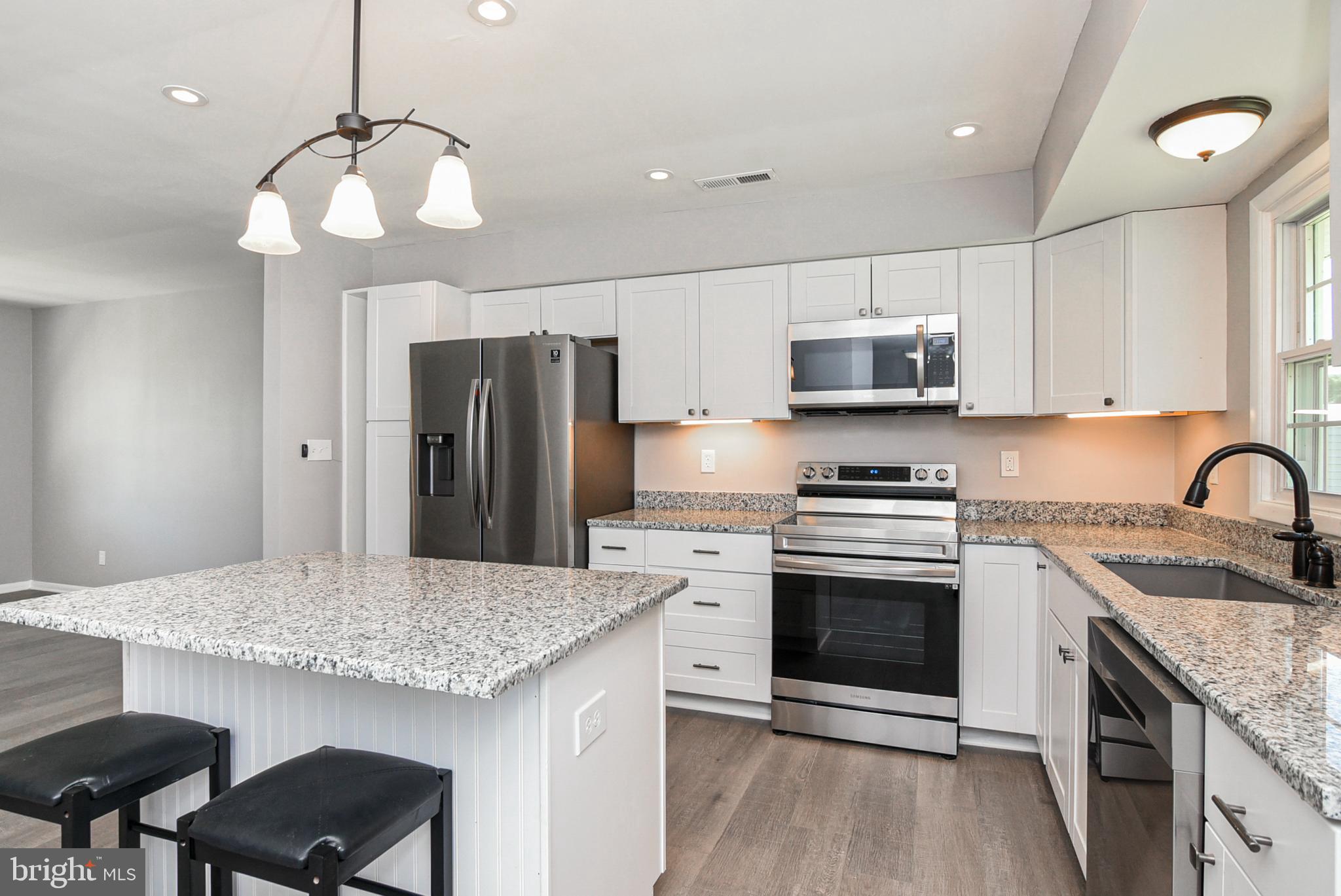 BLUFF POINT - Residential