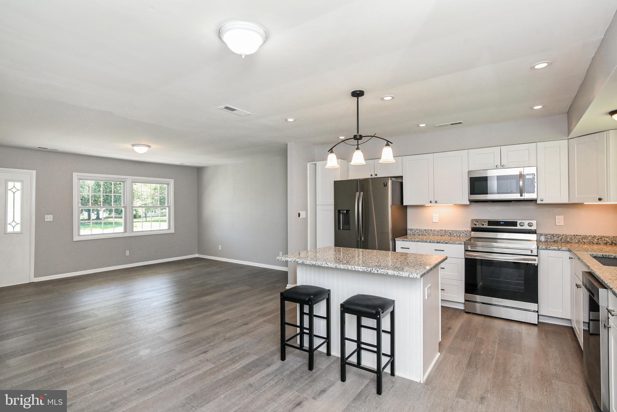 BLUFF POINT - Residential