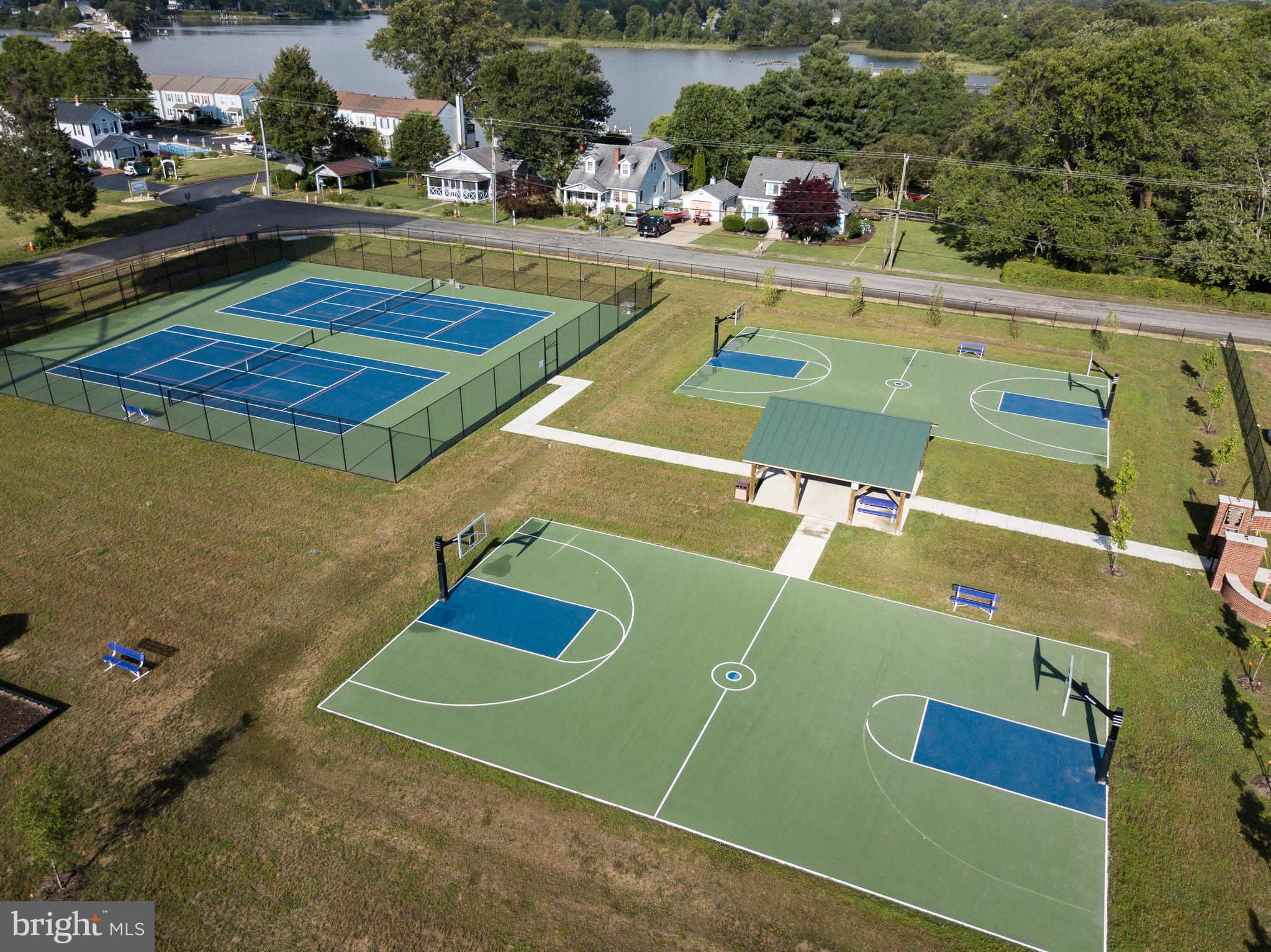 BLUFF POINT - Residential