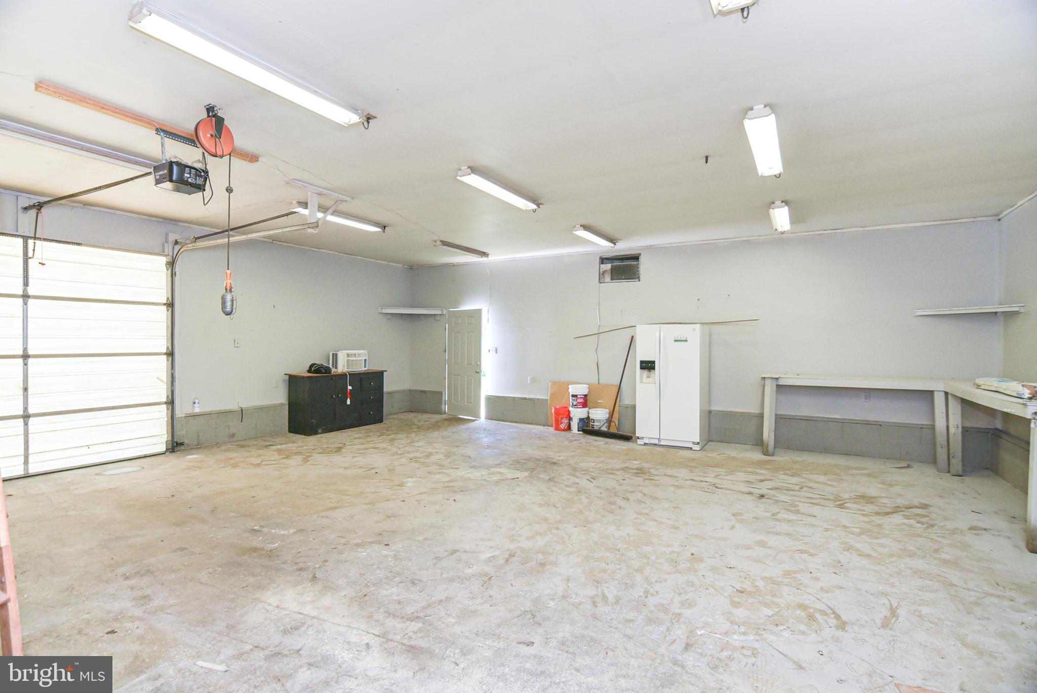 BLUFF POINT - Residential