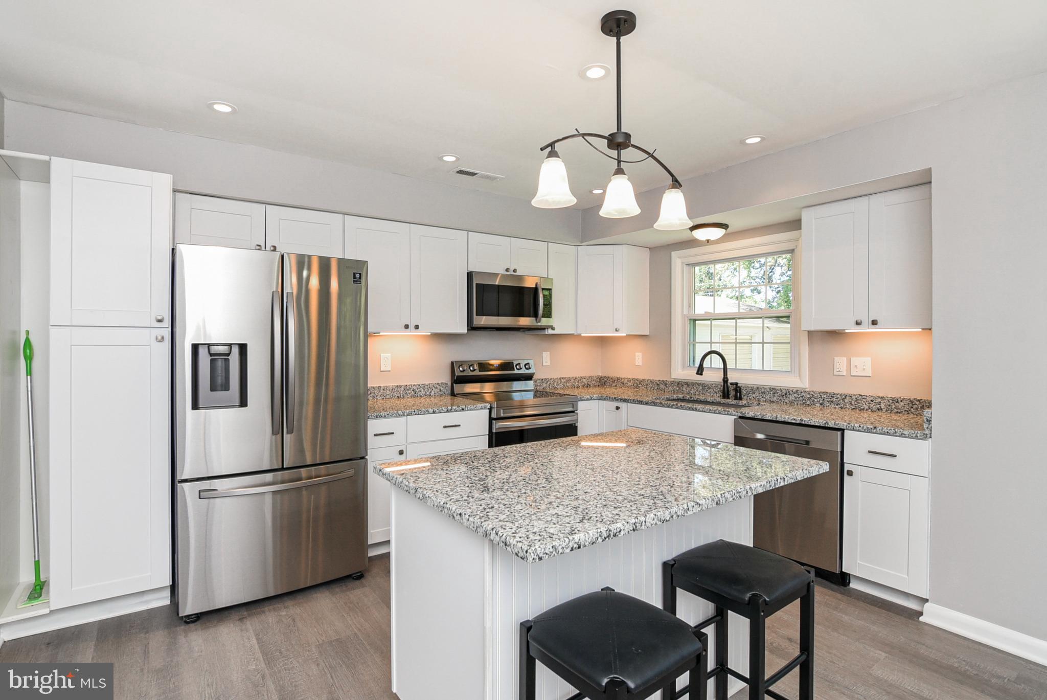 BLUFF POINT - Residential