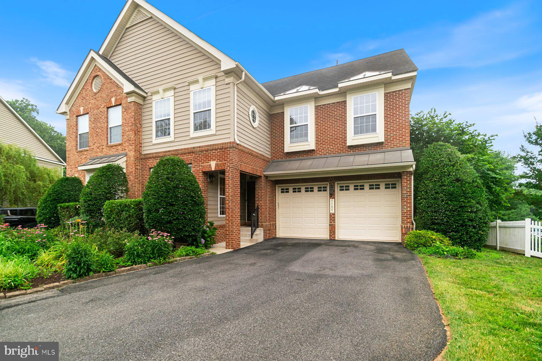 Back on the Market – Now Leasing All 3 Levels! ***Open House: Sunday, July 27 | 12–2 PM***
Welcome home to 5105 Bright Owl, a spacious and beautifully maintained 3-level rental located in a quiet cul-de-sac and backing to trees. Now available as a full-home rental, this property offers 4 bedrooms, 3.5 bathrooms, and over 3,000 sq ft of comfortable living space.
Step into the grand foyer and be greeted by tall ceilings, gleaming hardwood floors, and a two-story open family room with a stunning stone hearth fireplace. The main level also includes a formal living room, separate dining room, two offices/dens, a large kitchen with granite countertops, ample cabinetry, and a walk-in pantry. A spacious deck off the main level is perfect for entertaining or relaxing, and a half bath adds convenience for guests.
Upstairs features a luxurious owner’s suite with dual walk-in closets and a private en-suite bath, two additional bedrooms, a full bath, a bright loft area, and a full laundry room.
The finished walkout basement includes a fourth bedroom, a full bathroom, and flexible living space ideal for guests, recreation, or a home office setup.
🚫 Please Note: Garage is not included in the rental.
📍 Conveniently located near shopping, schools, parks, and commuter routes.