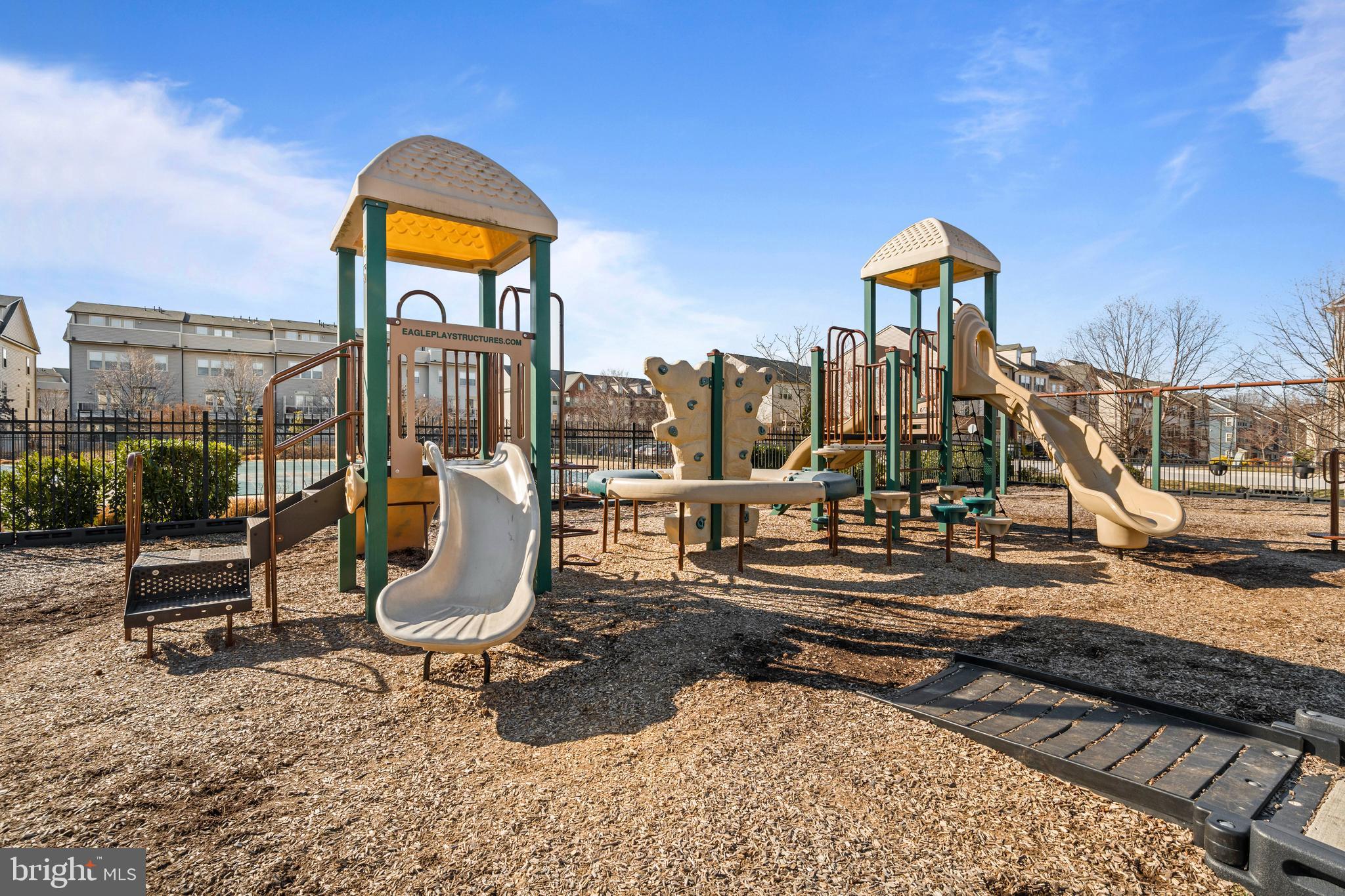 PARKSIDE - Residential