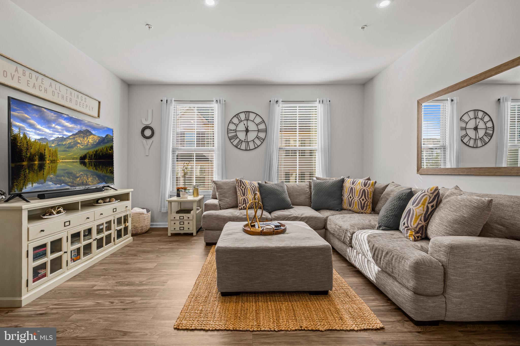 PARKSIDE - Residential