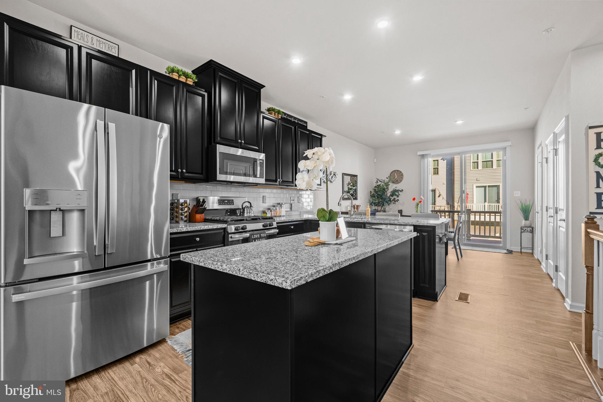 PARKSIDE - Residential