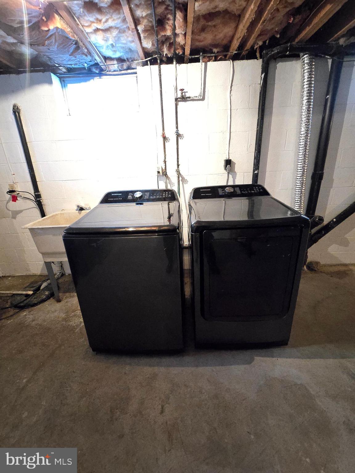 WESTVIEW PLACE - Residential Lease