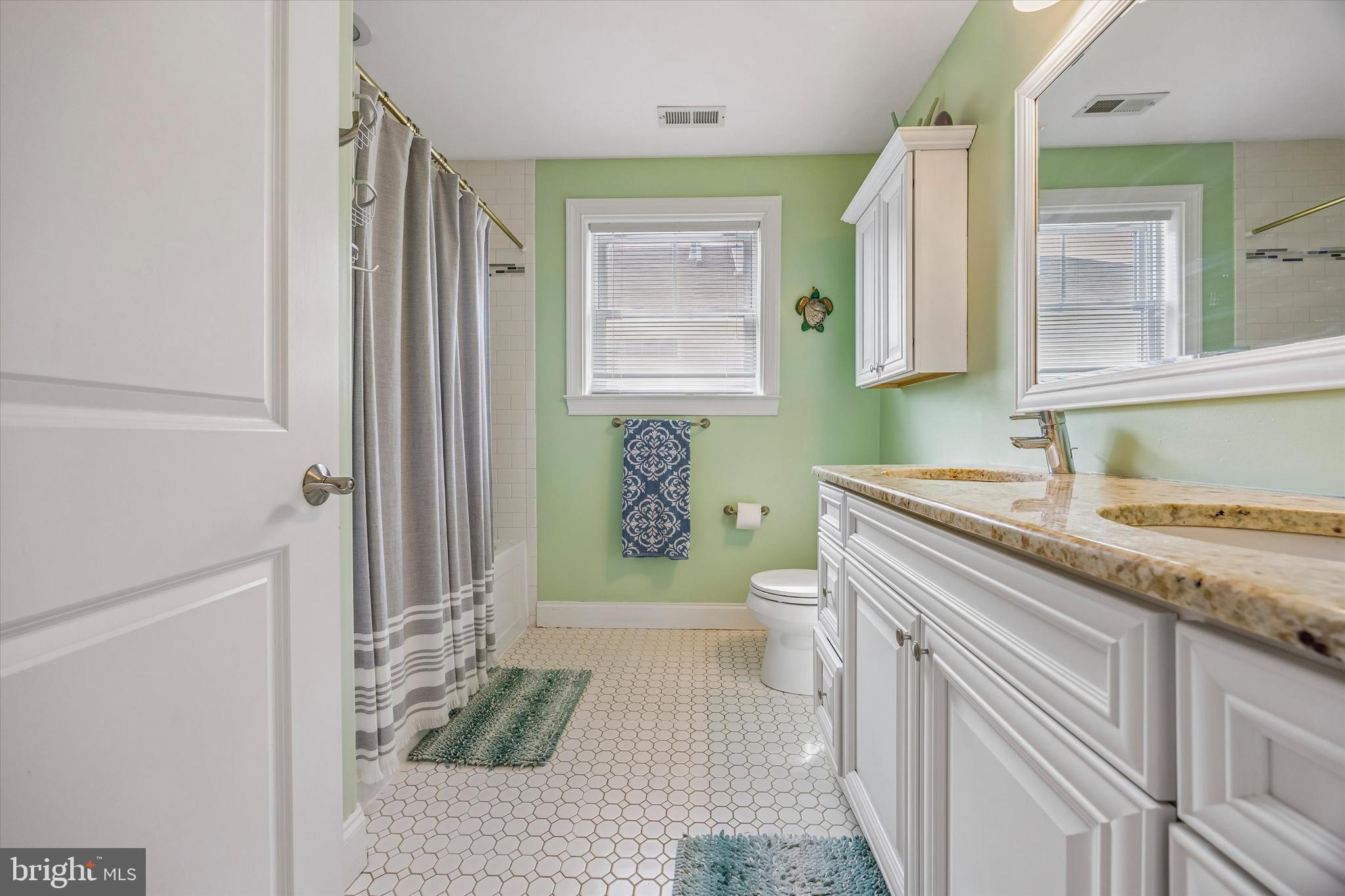 DEARNLEY PARK - Residential