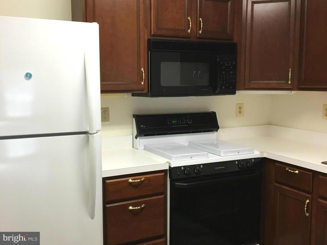 GATEWAY COMMERCE CENTER - Residential