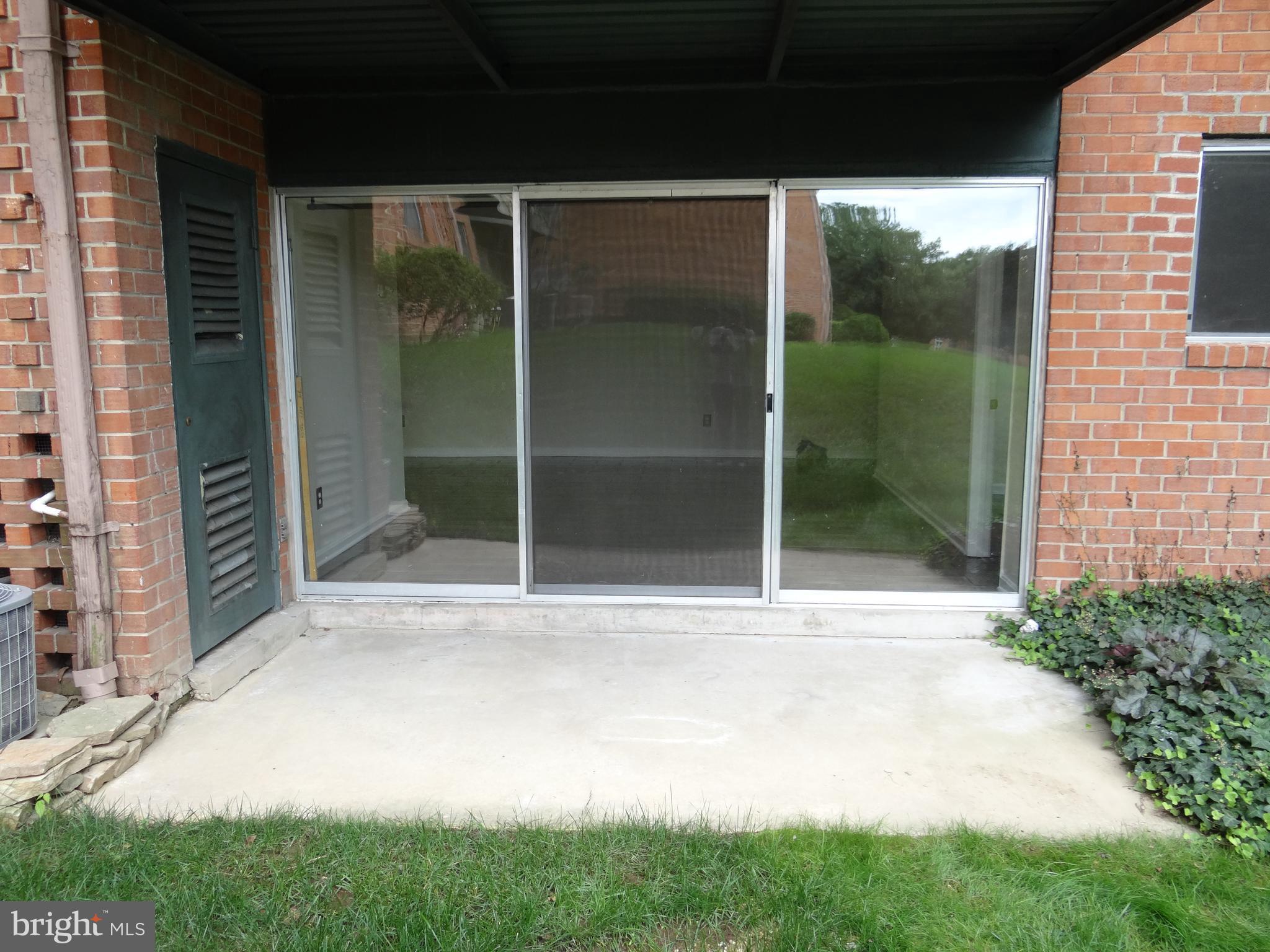 WESTBRIAR - Residential Lease